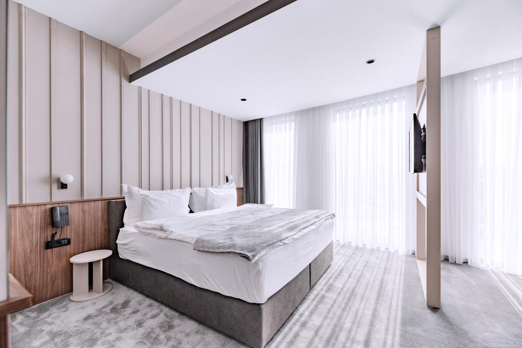 Actor Hotel Suto Orizari Bagian luar foto